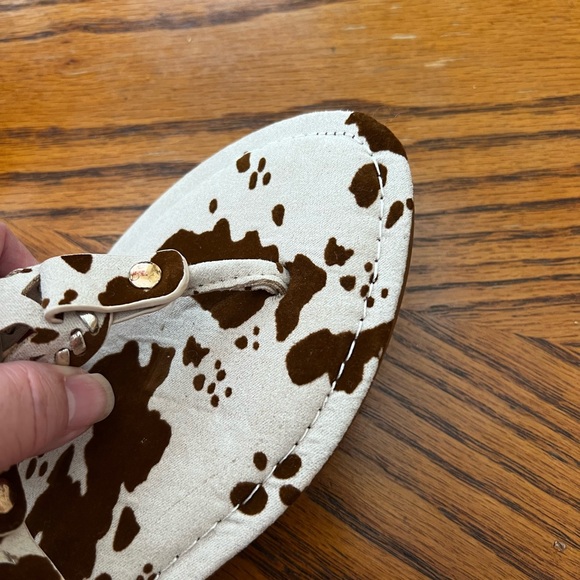 Pierre Dumas Slip On Sandals brown cow print size 7.5 - Picture 2 of 6
